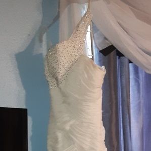 One Shoulder Mermaid Trumpet Style Gown